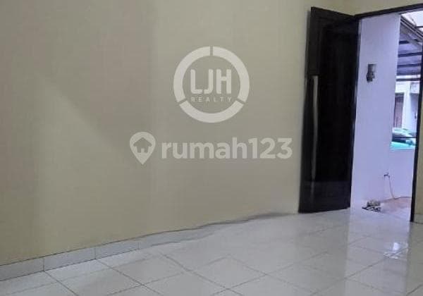 Rumah Strategis Dalam Cluster di Citragran, Cibubur, Bekasi.