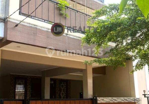 Rumah 2 Lantai Semi Furnished Di Griya Bukit Jaya - Gunung Putri