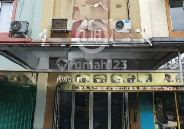 Ruko Dalam Kawasan Kota Wisata.