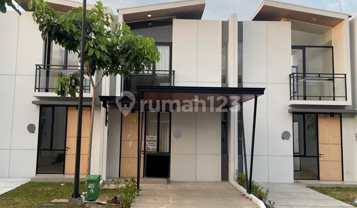 Rumah Semi Furnished Bersih Sudah Renovasi Dekat Mall dan Kampus