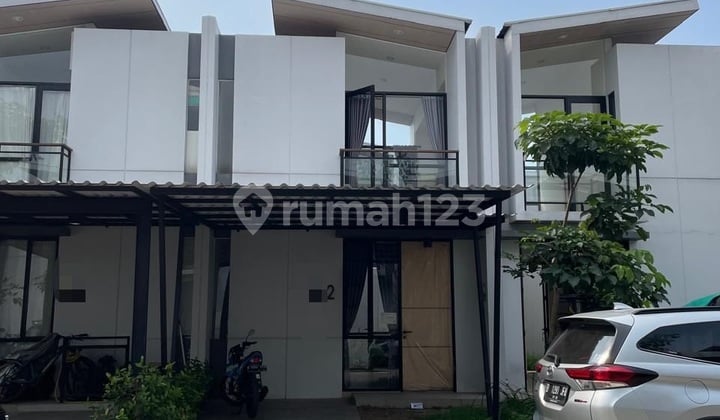 Rumah Bagus Semi Furnished Strategis Nyaman Dekat Kampus Uph