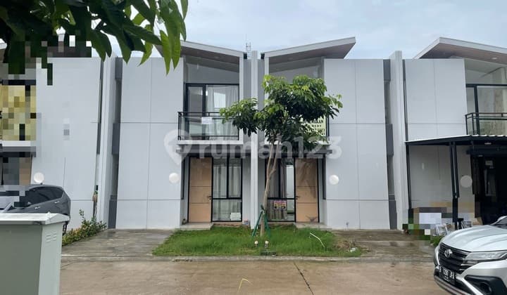 Rumah Bagus 2 Lantai Semi Furnished Strategis Nyaman Dekat Kampus