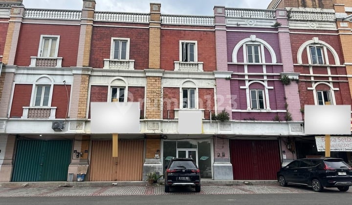 Disewakan Ruko Gandeng Bagus Strategis Ramai Dijalan Boulevard