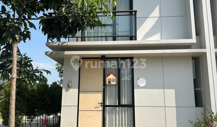 Rumah Disewakan Lokasi Strategis Bersih Nyaman Dekat Kampus Uph