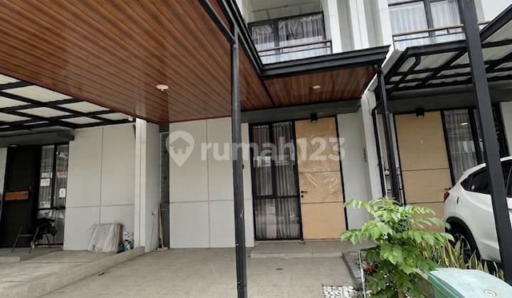 Semi-Furnished Minimalist House in Lippo Karawaci - Near UPH