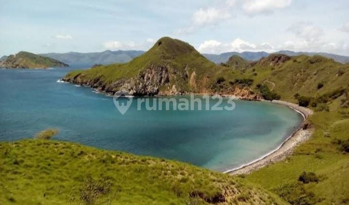 Beachfront Land For Sale 1 Hectares in Pantai Seraya Besar Labuan Bajo