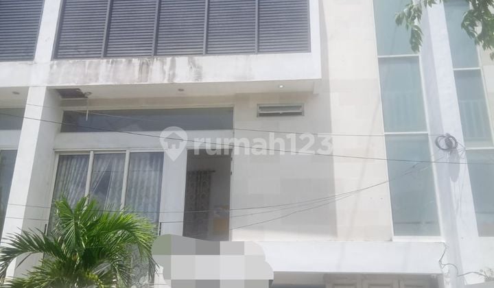 Dijual Rumah Luas di Renon Denpasar LT 153 m2 Ada Kolam Renang Bisa KPR