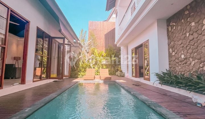 For Rent Yearly Luxury Villa 3BR Canggu Near To Seseh Beach