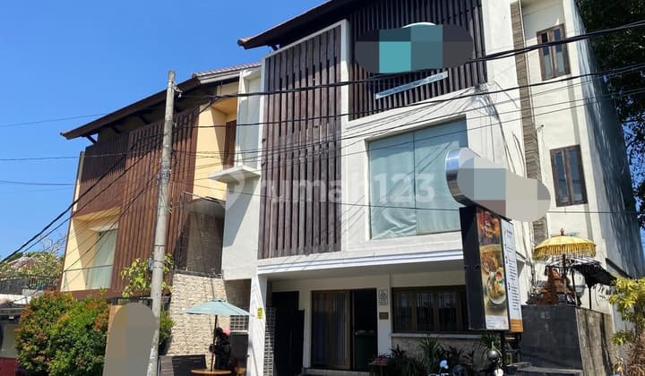 Leasehold 25 Years 3 Floor Building In Premium Main Road Umalas Bali