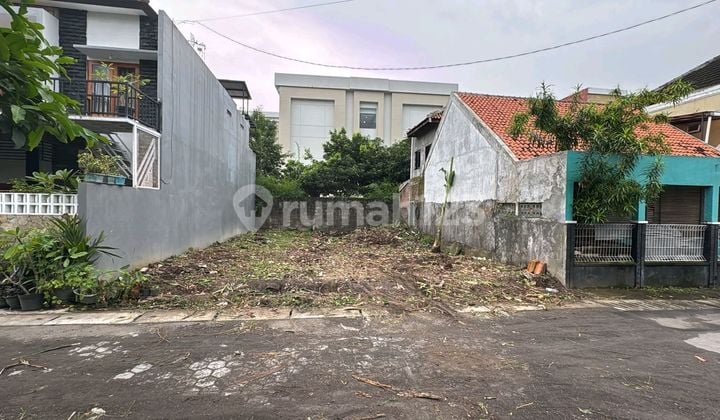 Land for Sale, Suitable for Residential Houses and Boarding Houses in Condong Catur, Near UPN Campus.