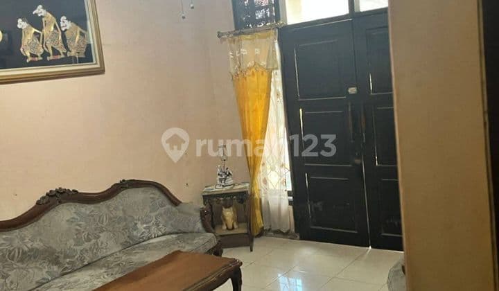 Strategis Rumah Luas Termurah 1 Lantai di Petemon Dekat Surabaya Pusat