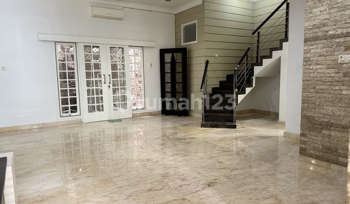 Jual Rumah Termurah 2 Lantai Siap Huni Pakuwon City Dekat Widya Mandala Kenjeran