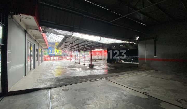 Tempat Usaha Cuci Mobil /Carwash Depan Jalan Utama 2 Arah Kemanggisan Jakarta Barat