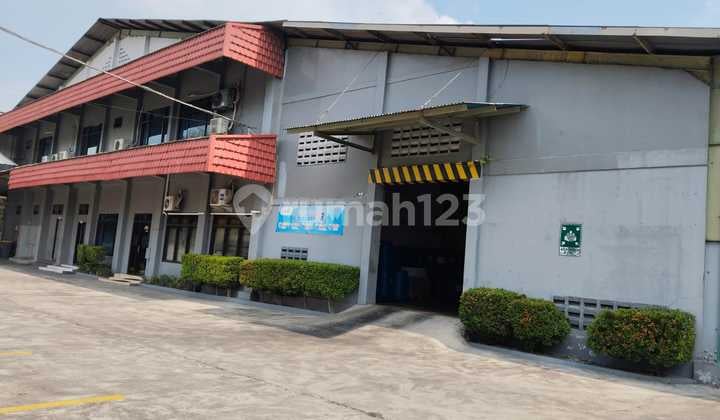 Jual pabrik Karanganyar depan jalan dengan akses Tol