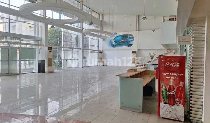 Showroom Mobil Jakarta Timur