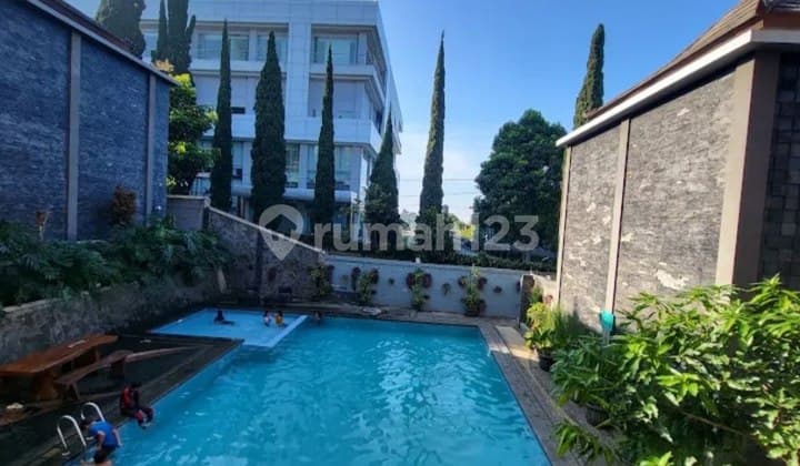 Good Hotel Building in the Lembang Area, Bandung, West Java