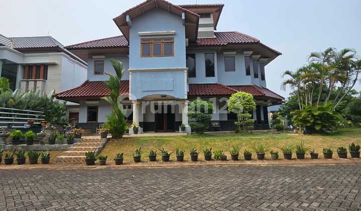 Rumah Ada Kolam Renang Di Kemang Pratama Bekasi