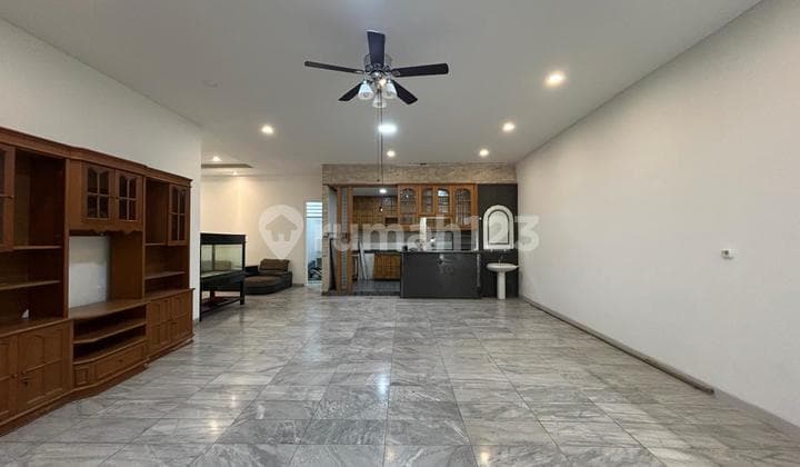 1.5 story house In Paradise Sunter North Jakarta