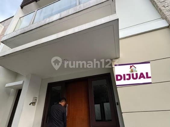 Rumah Modern di Cluster Burgundy Summarecon Bekasi