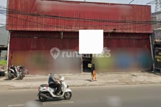 Gedung Ex showroom Di Medan Satria Bekasi