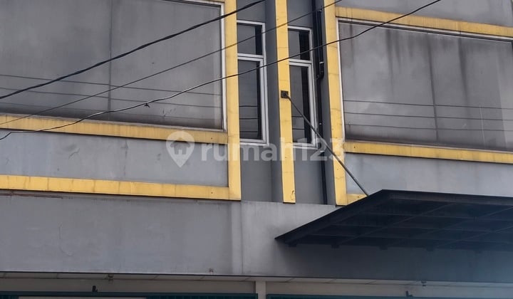 Ready-to-Use Shop House on the Roadside in Buaran Victor Highway Area towards Pamulang Roadside, Very Suitable for Office, Business Place, Clinic, and Others (Rimad)