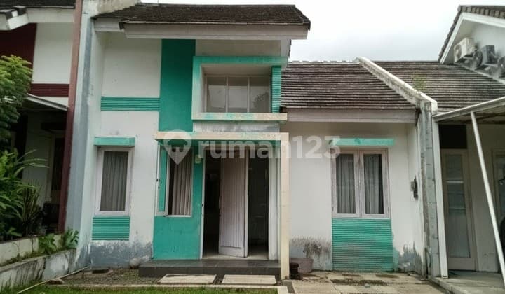 Rumah Mungil untuk Keluarga Muda di Cluster Neo Catalonia dengan Keamanan 24 Jam dan Juga Lingkungan yang Dekat Kemana Mana. (Firmad)
