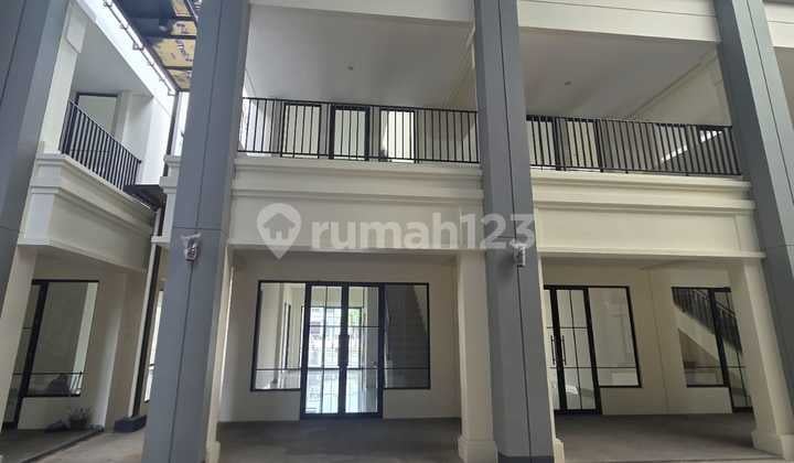 Ruko 3 Lantai Siap Pakai di Kompleks Ruko dan Cocok untuk Kantor, Tempat Kursus dan Lain Lain Juga Terletak di Lokasi Strategis di Gading Serpong (Rimad)