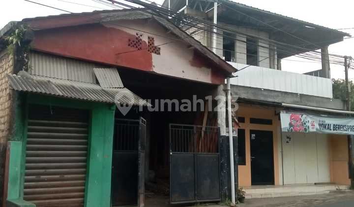 Rumah Untuk Workshop dan Gudang di Jalan Alternatif Puncak