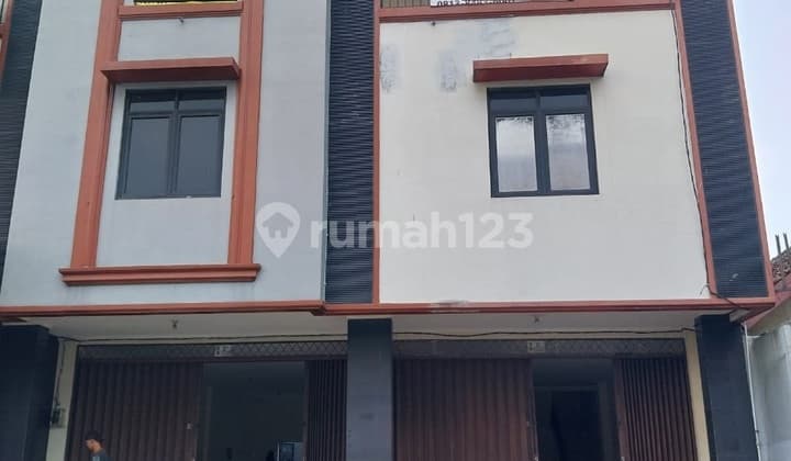 Ruko Pinggir Jalan Raya di Depok, Strategis Dan Harga Terjangkau