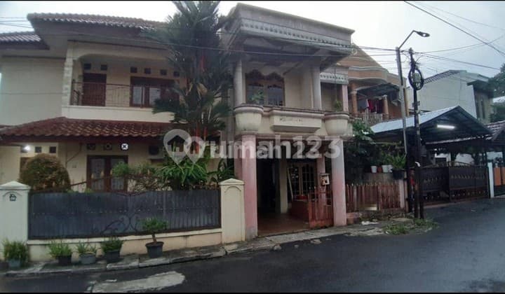 Rumah Bagus SHM di Beji, Depok