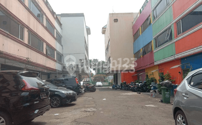 Ruko di Margonda, Depok 4.000 m Bagus SHM