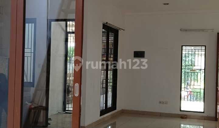 For Sale Rumah Dilokasi Strategis Graha Raya Bintaro