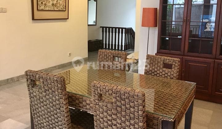 Rumah 2 Lantai Bagus Semi Furnished SHM Cipete