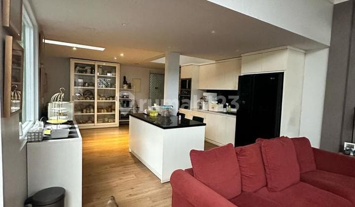 Rumah Bagus Sektor 9-Bintaro, Tangerang Selatan, sel