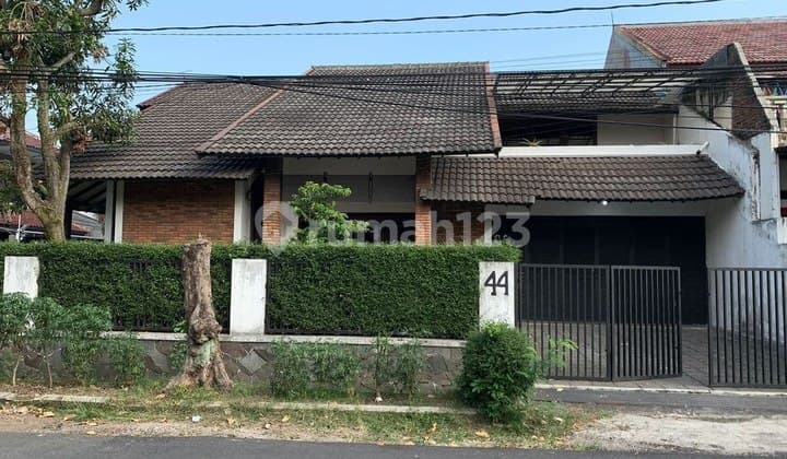 Rumah Minimalis Siap Huni Murah Lokasi Strategis di Antapani