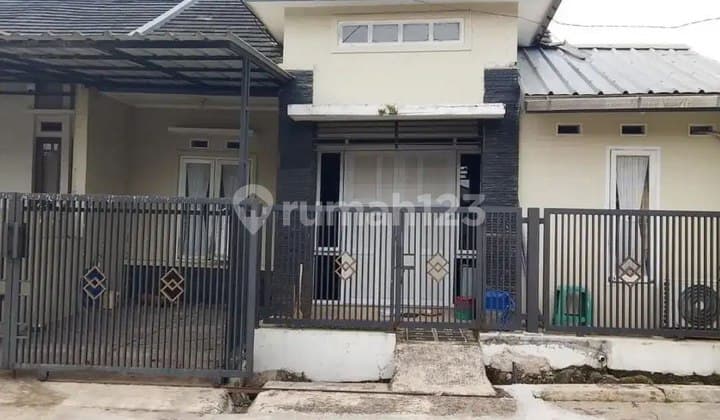 Rumahh Murah Siap Huni Lokasi Strategis Deket Kampus di Buah Batu