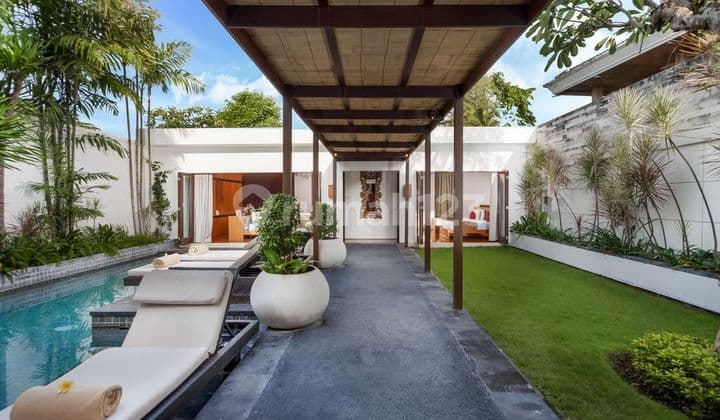 Freehold Villa For Sale In Batu Belig, Seminyak, Bali. (Walking Distance To The Beach)