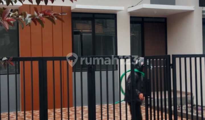 Rumah Baru Modern 2 Lantai di Cluster Antapani Bandung Kota