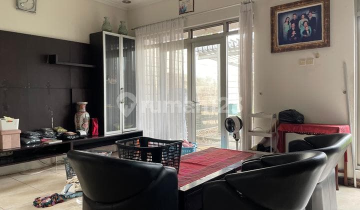 Rumah Furnished 2 Lantai di Ratna Sasih Kota Baru Parahyangan