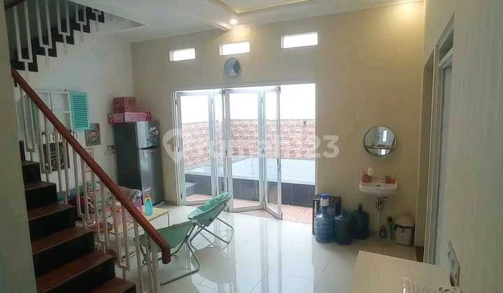 Rumah 2 Lantai Private Pool di Komplek Mekar Rahayu Kopo Bandung