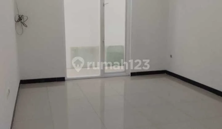 House for Rent, Ready to Occupy, at Taman Kopo Indah 5 Complex, Bandung