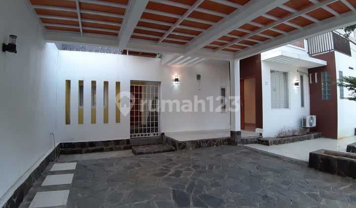 Jual Rumah Terawat 2 Lantai Siap Huni di Cluster Cilegon Banten