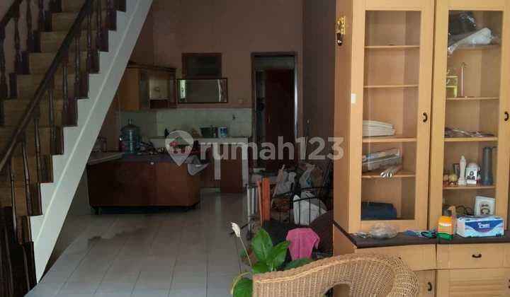 Sewa Rumah Murah 2,5 Lantai Full Furnish di Sayap Ciateul Bandung