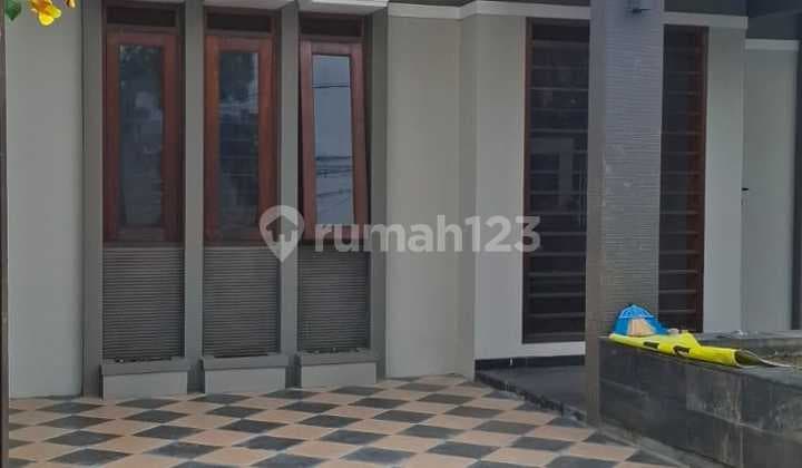 For Rent/Sale Ready-to-Occupy House In TAMAN HOLIS INDAH Bandung