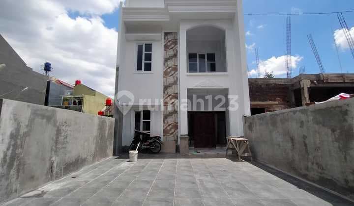 Rumah Baru Mewah 2 Lantai di Cisaranten Kulon Arcamanik Bandung