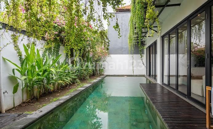 Sale Villa Modern +Pool Near Street Kayu Tulang Canggu Bali