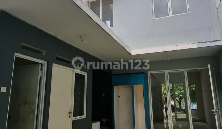 Rumah 2 Lantai di Cluster Vasana Harapan Indah Bekasi