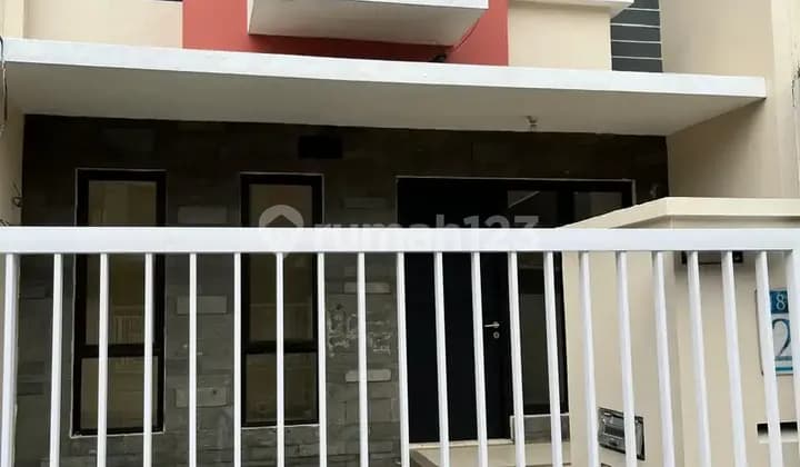 Rumah Nyaman di Jln Harapan Mulya Raya - Harapan Indah Bekasi