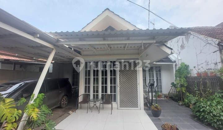 Rumah Asri Siap Huni Rumah di Kemang Pratama 2 Bekasi