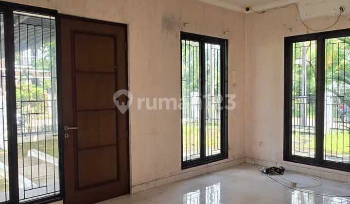 Rumah Eksklusif di Cluster Aralia - Bekasi